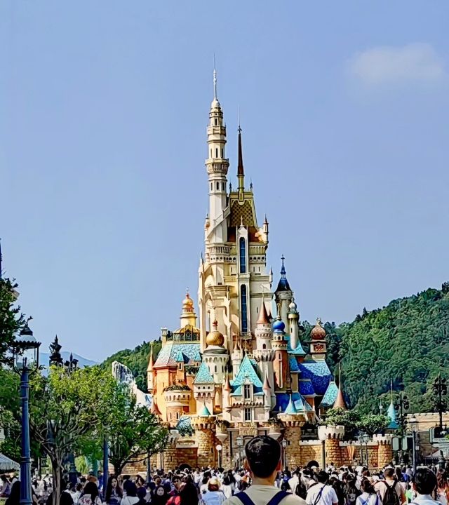 Công viên Disneyland Hong Kong Nơi thỏa mãn giấc mơ Disney của bạn